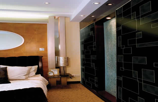 �������